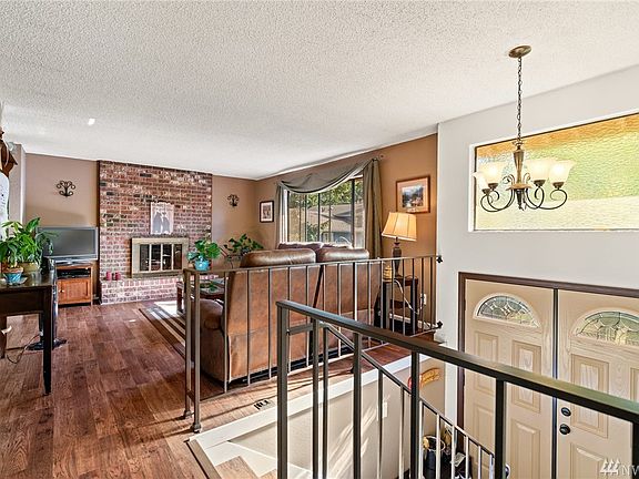 4th image of 3618 S 298th Pl