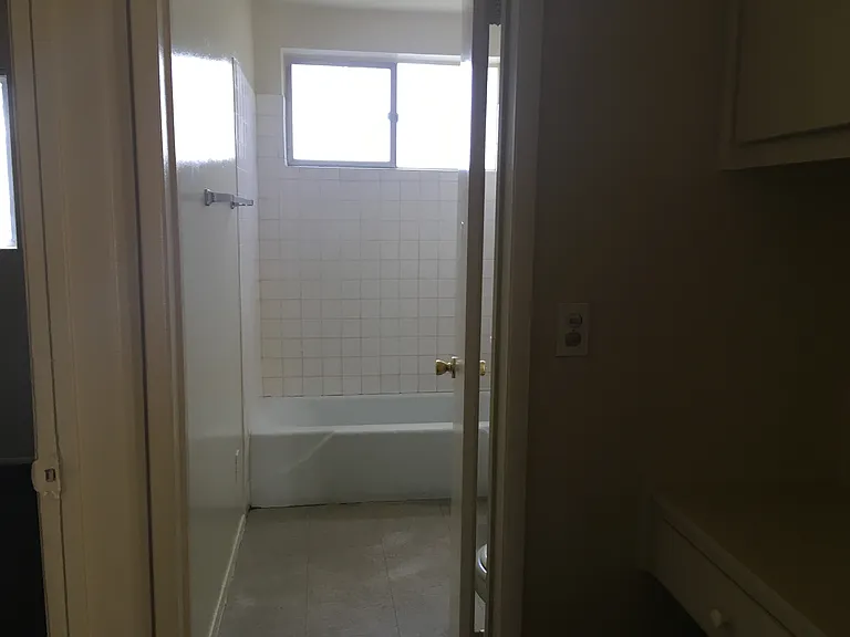25476 5th St #B — Photo 3