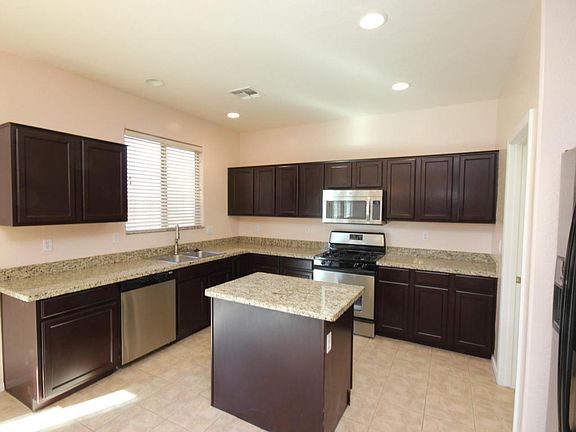 3rd image of 6416 S 71st Dr
