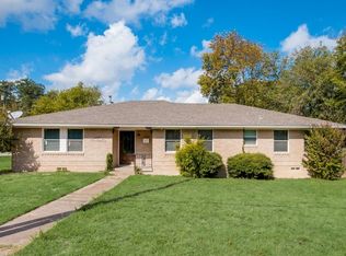 401 E Lanett Dr, Desoto, TX 75115
