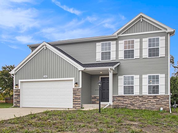 3rd image of 2041 Bennington Dr