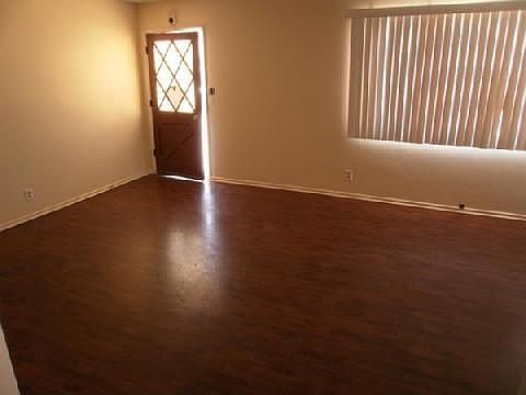 480_15336_Avis_3bed_Living_Room[1]