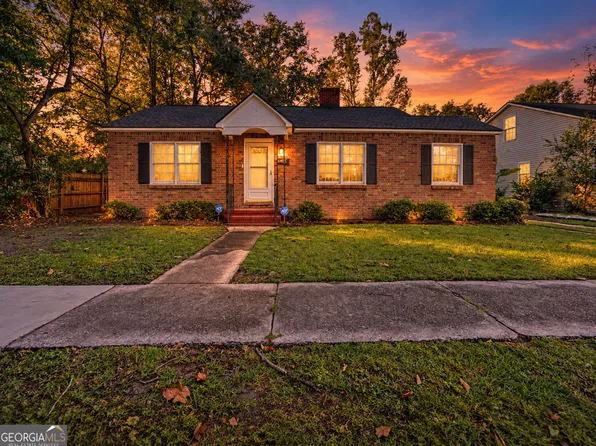 2227 E 40th St, Savannah, GA 31404