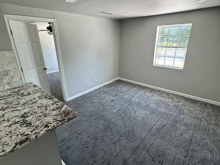 514 N Ash Ave #1/2 — Photo 9
