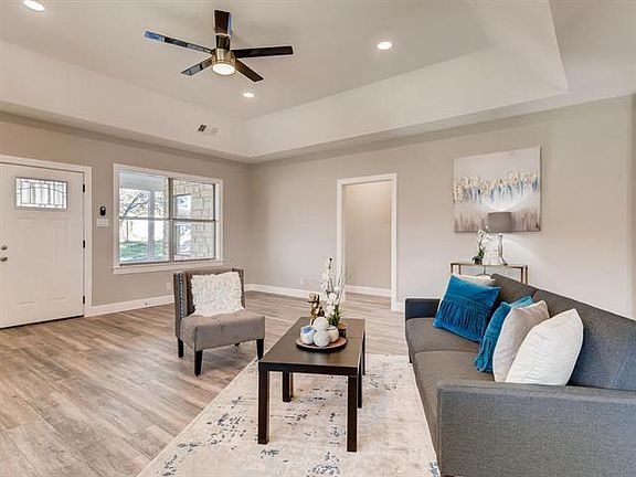3rd image of 11505 Sombrero Dr