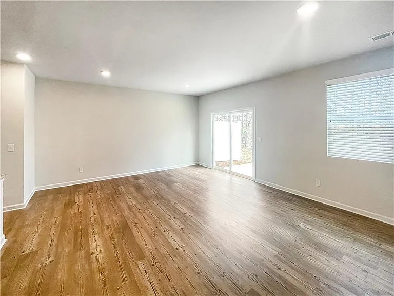 5141 Sidney Square Dr — Photo 3