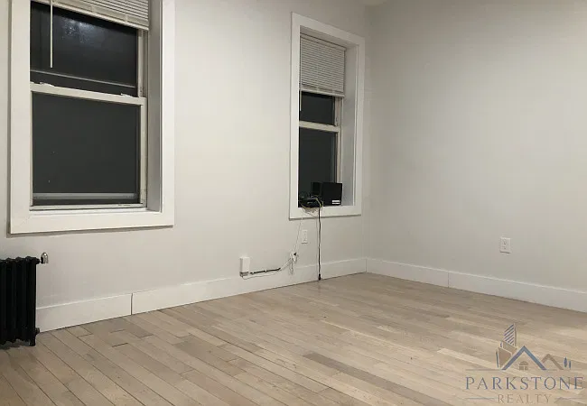 1 bed, 650 sqft, $1,743 — Photo 2