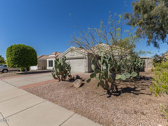 3rd image of 1294 W MESQUITE Avenue