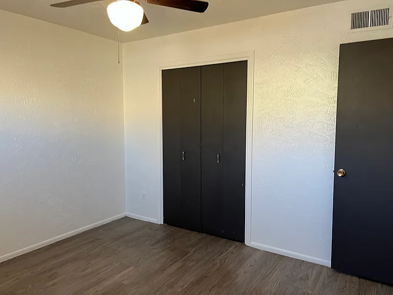 Modern & Spacious 1 Bedroom Apts - Quality SE Community — Photo 12