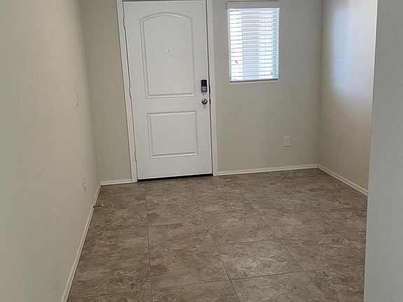 3rd image of 4505 E Gagarinite Ln