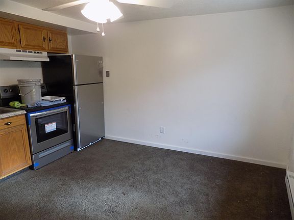 3rd image of 1025 Lynn Ave APT 2