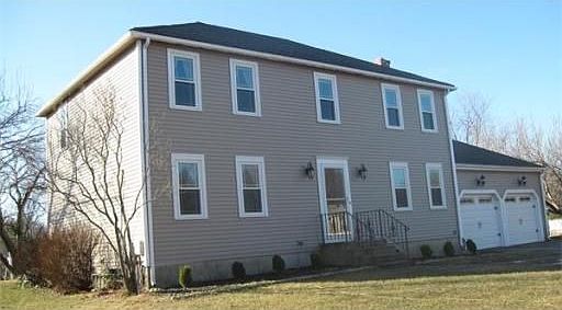 1st image of 11 Diane Dr