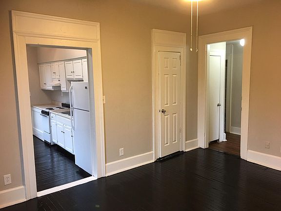 4th image of 304 W Bolton St APT C