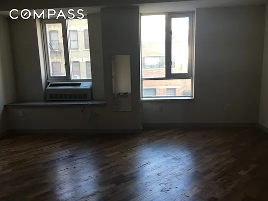 Rented by Compass | media 25