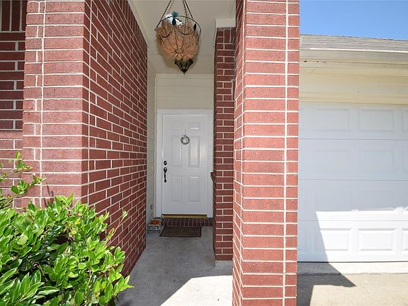 2nd image of 14118 Almond Bay Ln