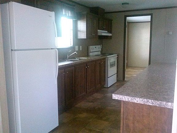 3rd image of 102 Menard Dr
