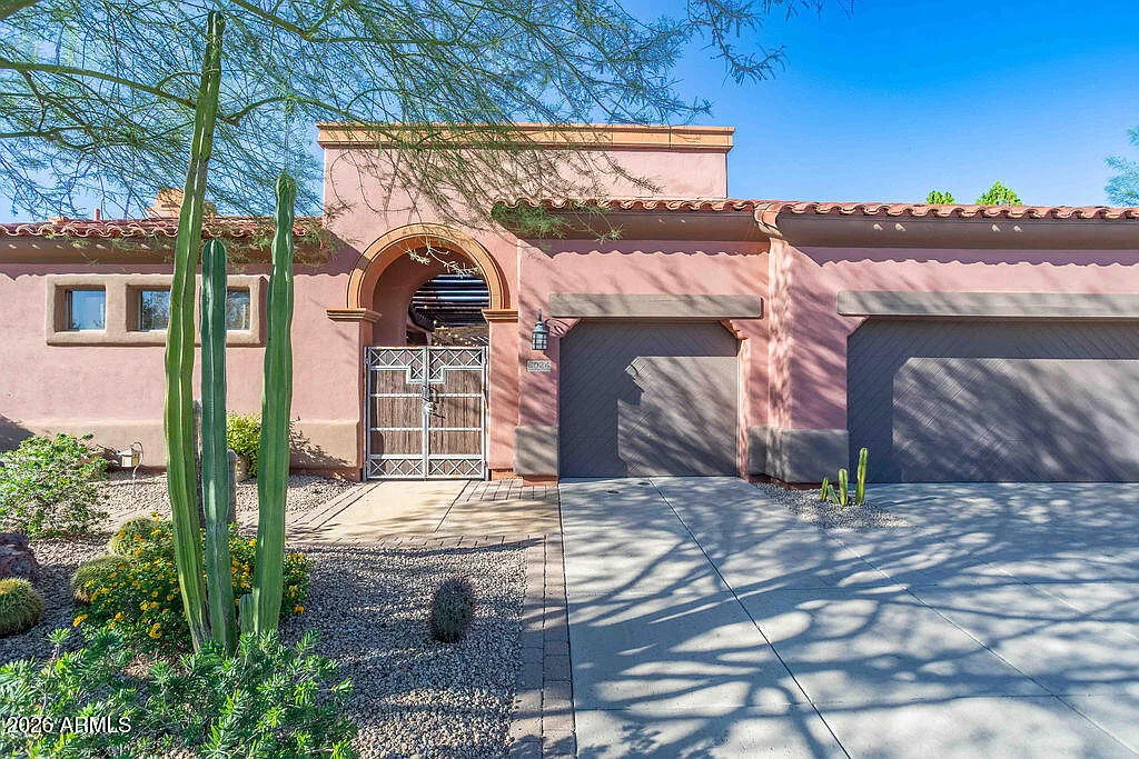3 bed, 2.5 bath, 2532 sqft, $8,000 — Photo 4