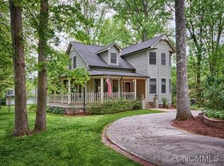 17 S Garden Dr, Fletcher, NC 28732