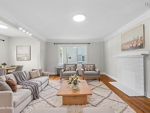 2nd image of 20 Rufus Ave
