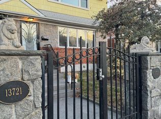 13723 Lafayette St, Ozone Park, NY 11417