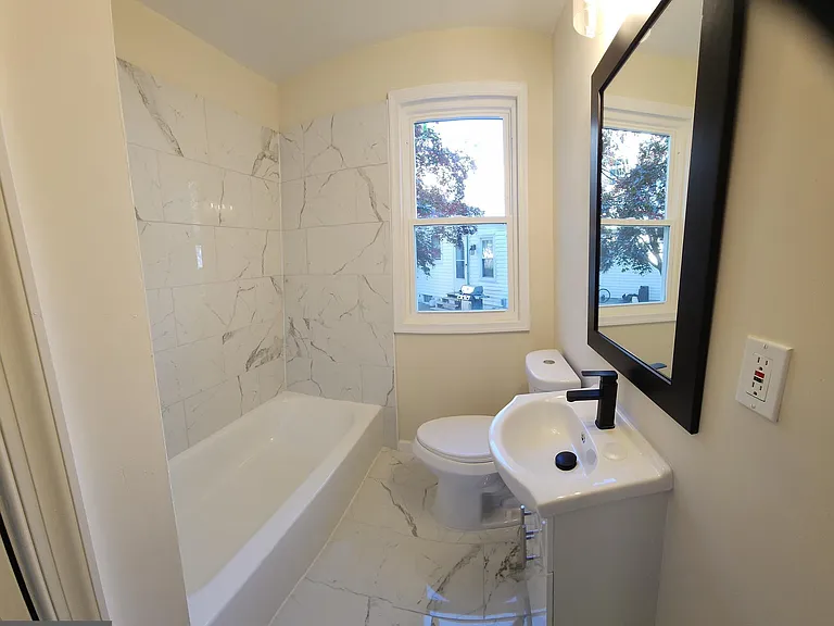20 Oak Ave — Photo 13
