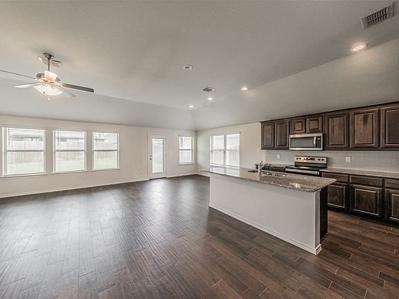 5th image of 3108 Montego Bay Ln