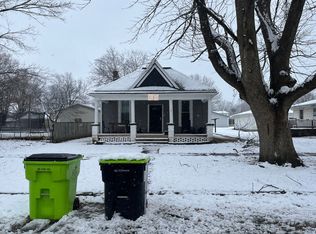 414 E Jasper St, Mount Pulaski, IL 62548