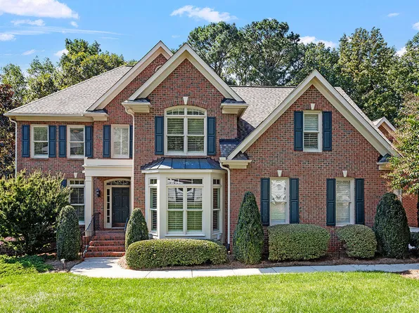 403 Tynemouth Dr, Cary, NC 27513