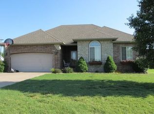 4006 W 4th St, Battlefield, MO 65619