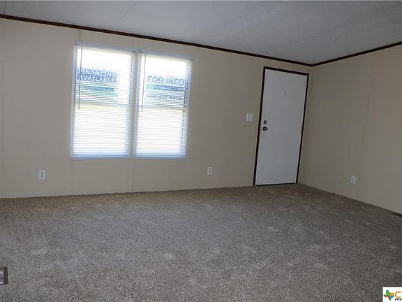 3rd image of 607 W Houston Ave