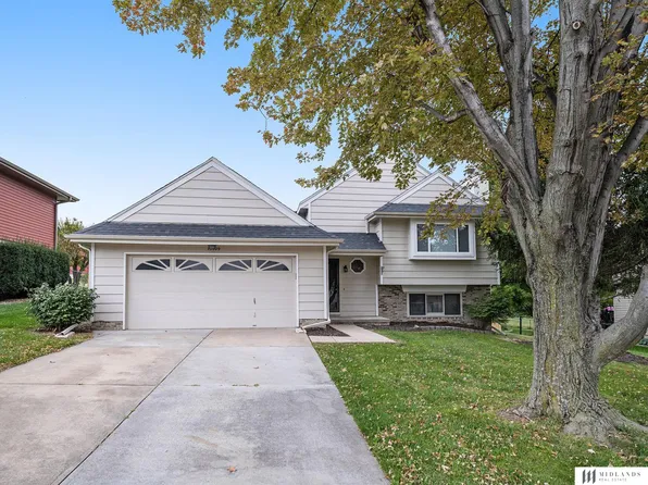 13409 S 33rd St, Bellevue, NE 68123