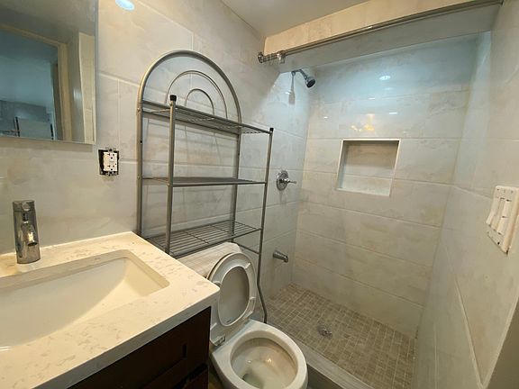 5th image of 3613 200th St #1