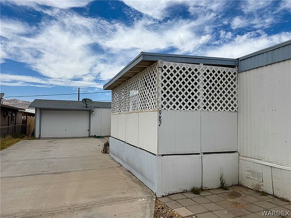 2nd image of 987 Harbor Drive