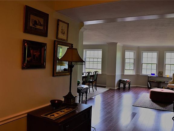5th image of 13710 Shaker Blvd APT 304