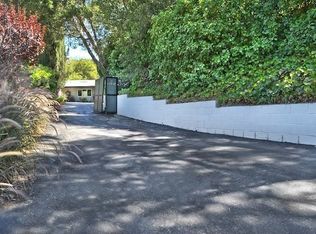 15737 Royal Ridge Rd, Sherman Oaks, CA 91403