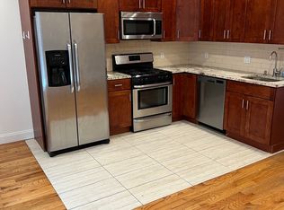 26-11 21st St #1, Astoria, NY 11102