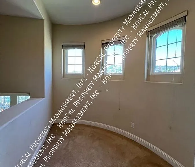 18525 Serra Ct — Photo 30