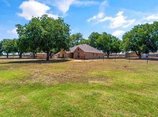 446 Pine Rd, Poolville, TX 76487