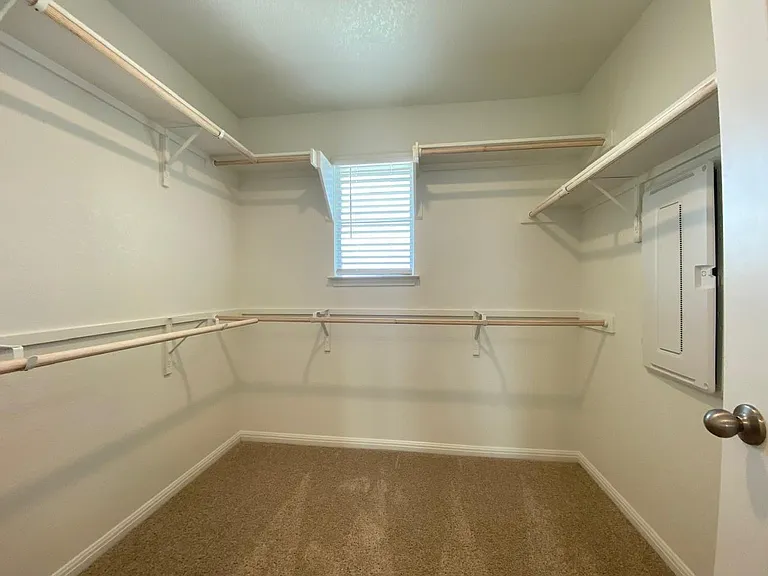 241 Saide St — Photo 23