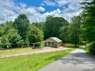 103 Little Farm Rd, Asheville, NC 28805