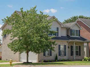 100 Meadow Creek Ct, Hendersonville, TN 37075