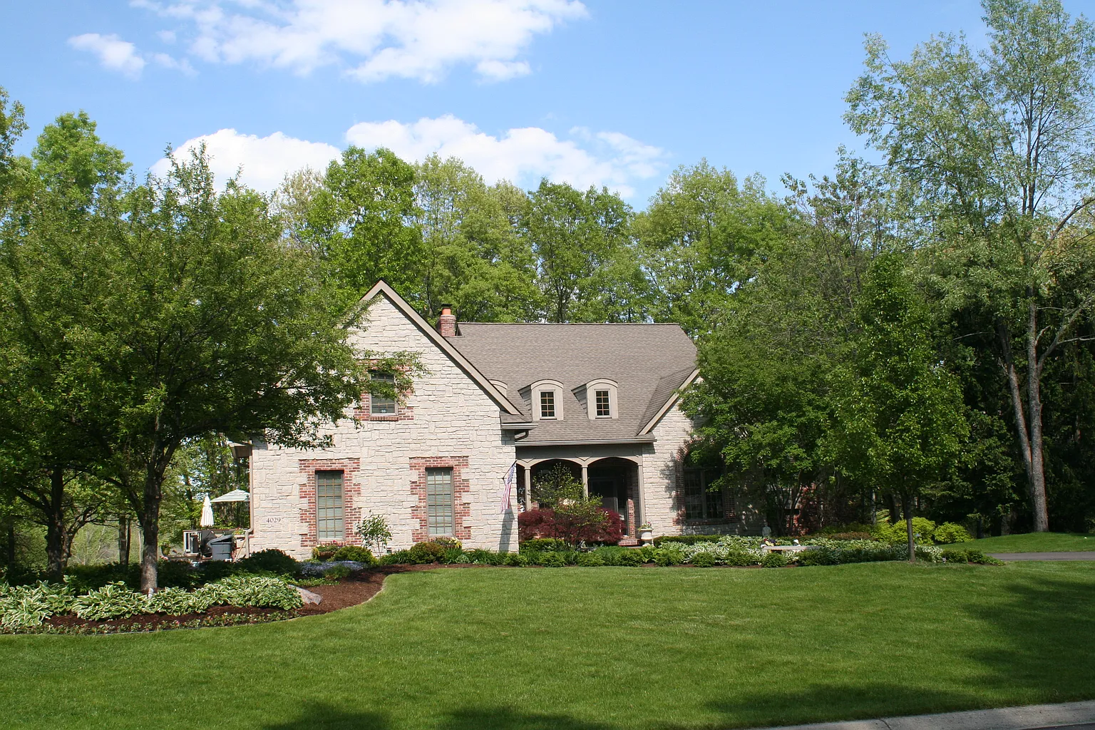 4029 Broadmoor Ct photo 1