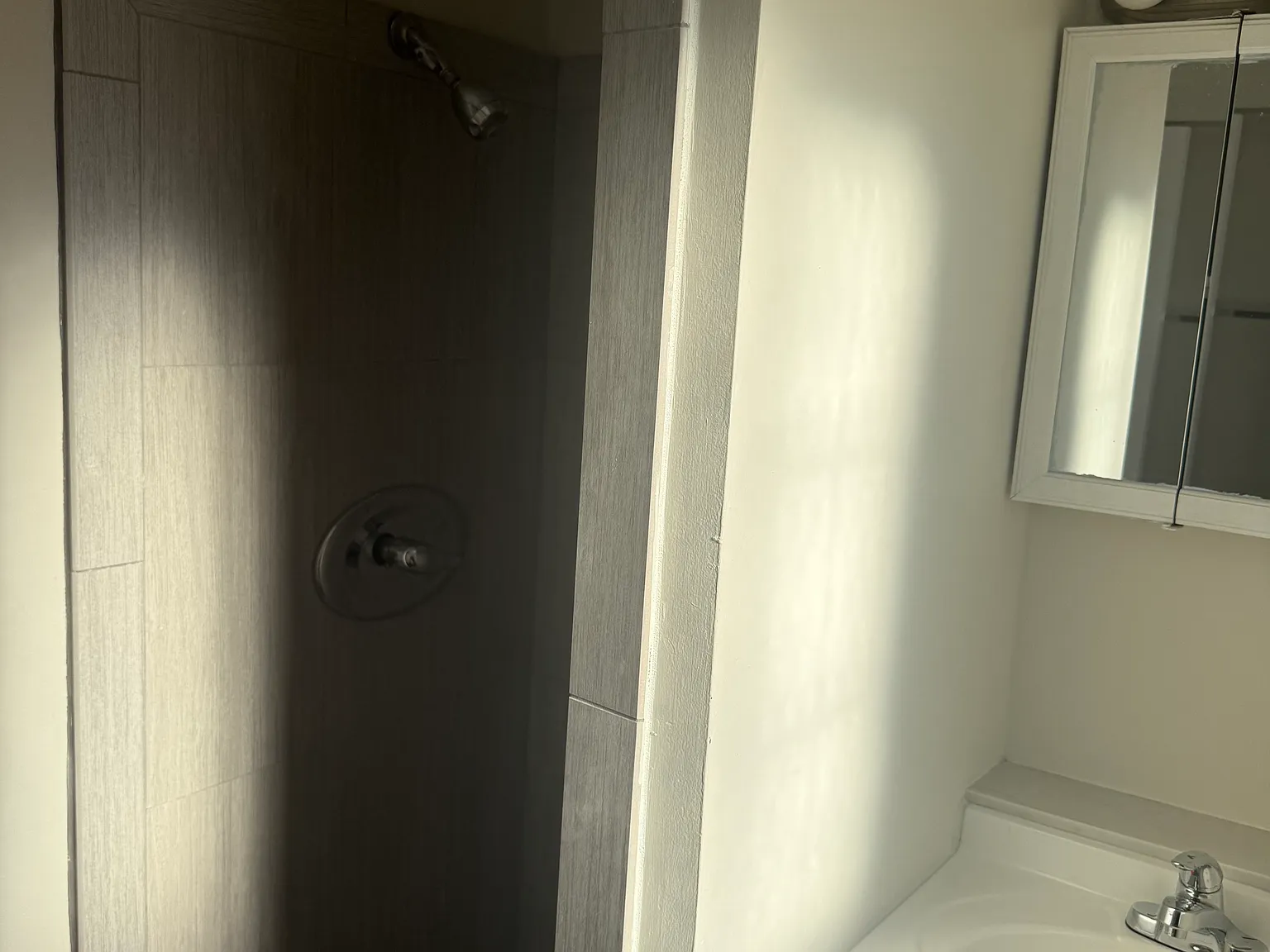 3 bed, 1700 sqft, $3,200 — Photo 4