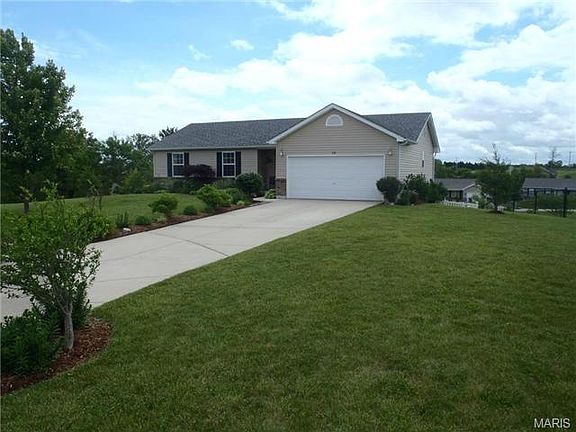 4th image of 110 Hollyhock Dr