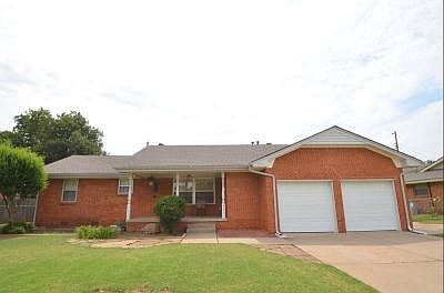 1st image of 516 SW 42nd St