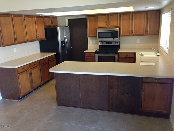 4th image of 2210 W Wickieup Ln