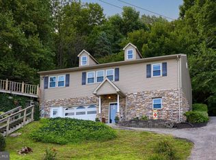 6376 River Dr, York, PA 17406