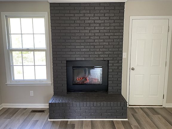 4th image of 3412 Polly Dr