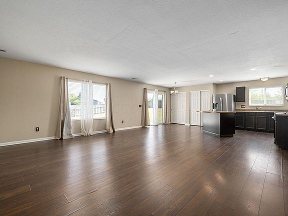 5th image of 5024 Grimm Dr