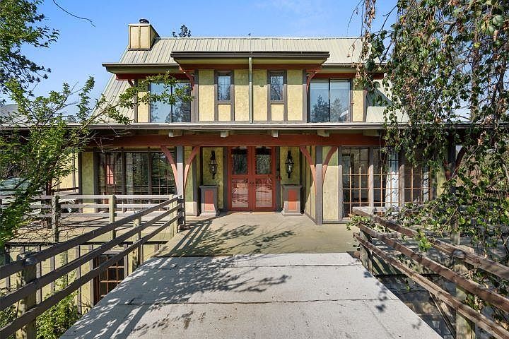 1st image of 21110 W Blue Heron Rd